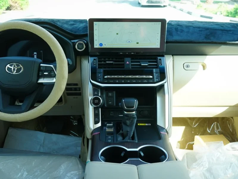2025 Toyota Land Cruiser VXR 4.0-liter V6 Petrol Engine White Beige SUV GCC Specs