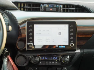 2025 Toyota Hilux SR5 2.7 Litres Petrol 4-Cylinder Engine Black Pickup Truck GCC Specs