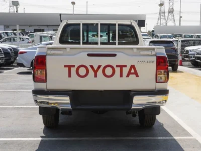 2025 Toyota Hilux 2.4-liter 4-cylinder in-line Turbo Diesel White Grey Pickup Truck Manual