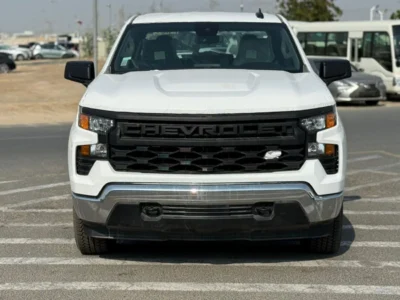 2025 Chevrolet Silverado 1500 RST 5.3L EcoTec3 V8 White Black Pickup Truck GCC