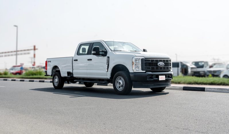 2024 Ford F-250 XL 6.8 Liters V8 Petrol Engine White Grey Pickup Truck Automatic