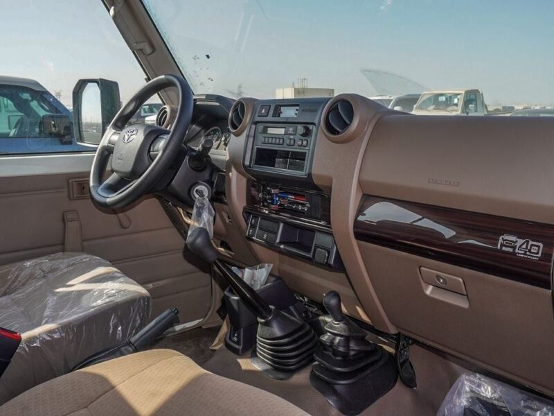 2025 Toyota Land Cruiser 70 4.0 Litres V6 Petrol Engine White Brown SUV GCC Specs Manual