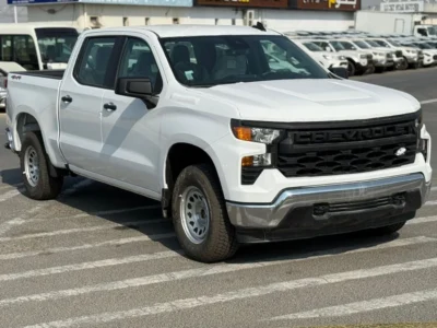 2025 Chevrolet Silverado 1500 RST 5.3L EcoTec3 V8 White Black Pickup Truck GCC