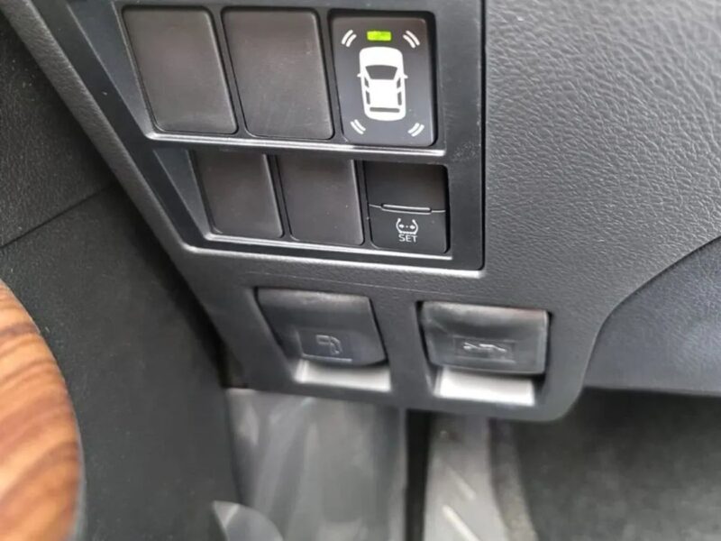 2023 Toyota Fortuner 2.7 Liters 4 Cylinders Petrol Engine White Tan SUV Automatic GCC Specs