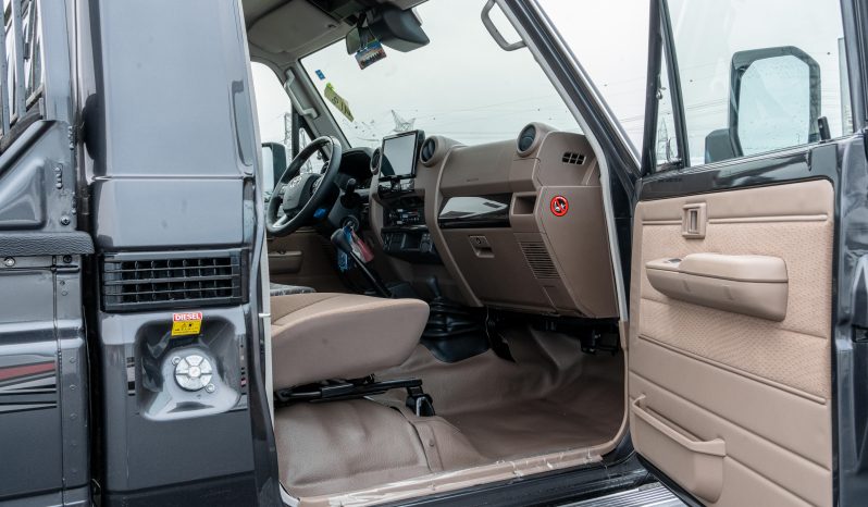 2026 Toyota Land Cruiser 79 Single Cab MT 2.8L 4-cylinder Turbo Diesel Grey Brown Pickup