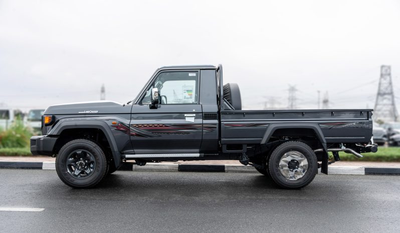 2026 Toyota Land Cruiser 79 Single Cab MT 2.8L 4-cylinder Turbo Diesel Grey Brown Pickup