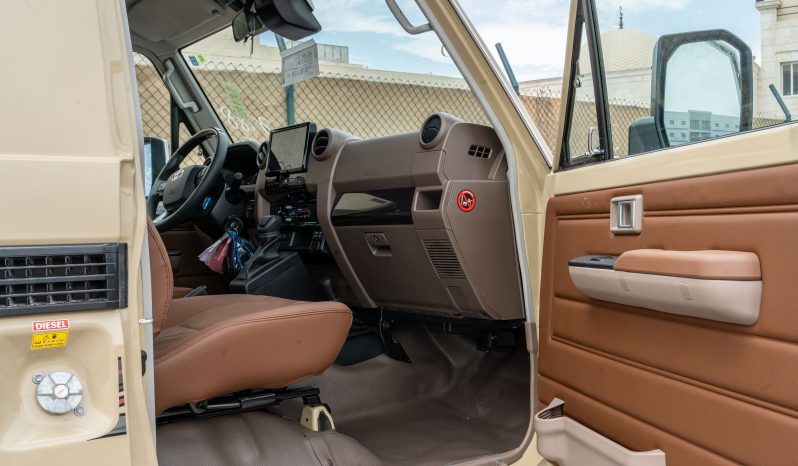 2026 Toyota Land Cruiser 79 2.8L 4-cylinder Turbo Diesel Engine Beige Brown Pickup