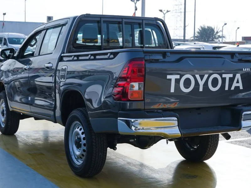 2026 Toyota Hilux 2.8L Turbo 4 Cylinders Diesel Engine Grey Black Pickup Truck GCC Specs