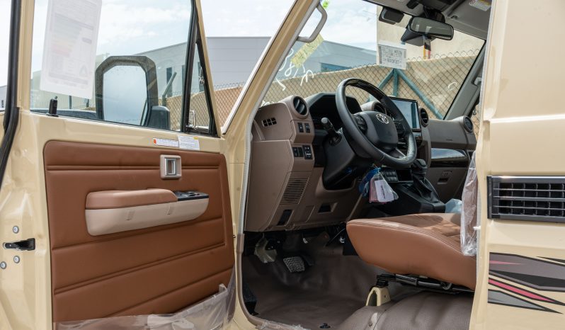 2026 Toyota Land Cruiser 79 2.8L 4-cylinder Turbo Diesel Engine Beige Brown Pickup