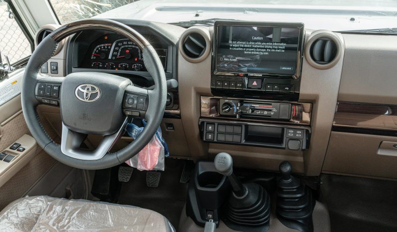 2026 Toyota Land Cruiser 79 Single Cab MT 2.8L 4-cylinder Turbo Diesel Grey Brown Pickup