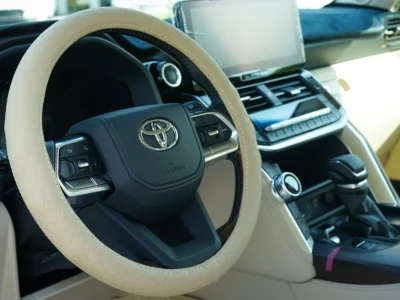 2025 Toyota Land Cruiser VXR 4.0-liter V6 Petrol Engine White Beige SUV GCC Specs