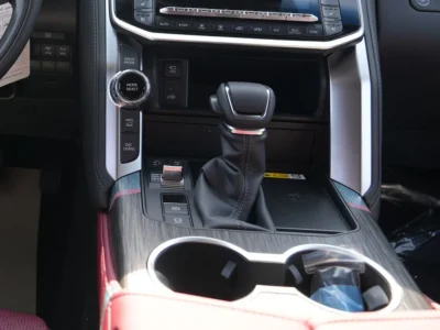 2025 Toyota Land Cruiser 300 GR Sport 3.5 Litres V6 Petrol Engine White Red SUV GCC Specs