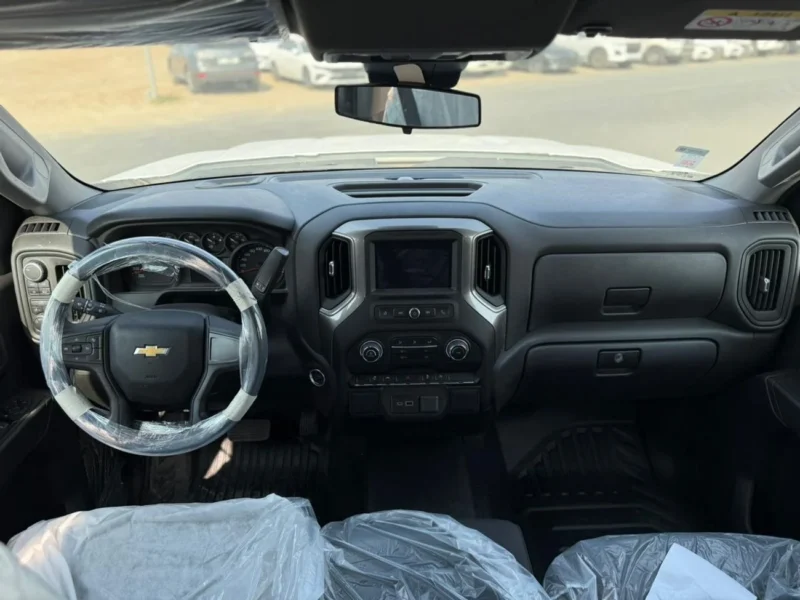 2025 Chevrolet Silverado 1500 RST 5.3L EcoTec3 V8 White Black Pickup Truck GCC