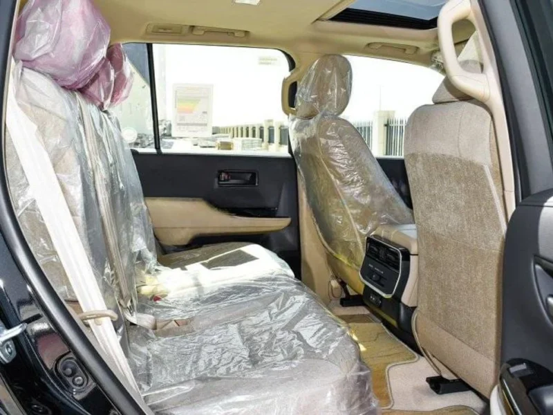 2025 Toyota Land Cruiser GXR 4.0-liter V6 Petrol Engine Black Beige SUV Automatic