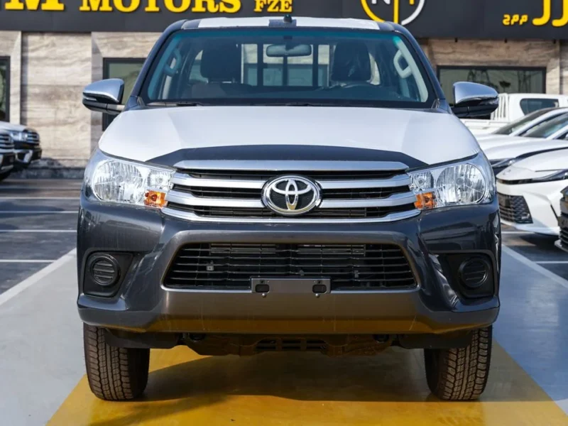 2026 Toyota Hilux 2.8L Turbo 4 Cylinders Diesel Engine Grey Black Pickup Truck GCC Specs