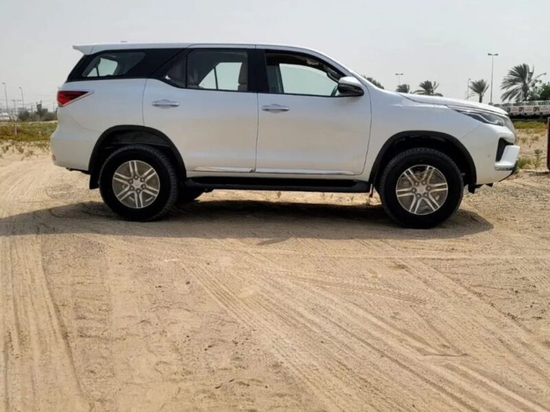 2023 Toyota Fortuner 2.7 Liters 4 Cylinders Petrol Engine White Tan SUV Automatic GCC Specs