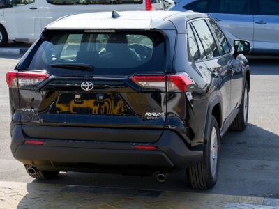 2025 Toyota RAV 4 2.5 Litres Inline 4-Cylinder Hybrid Engine Black Grey SUV GCC Specs