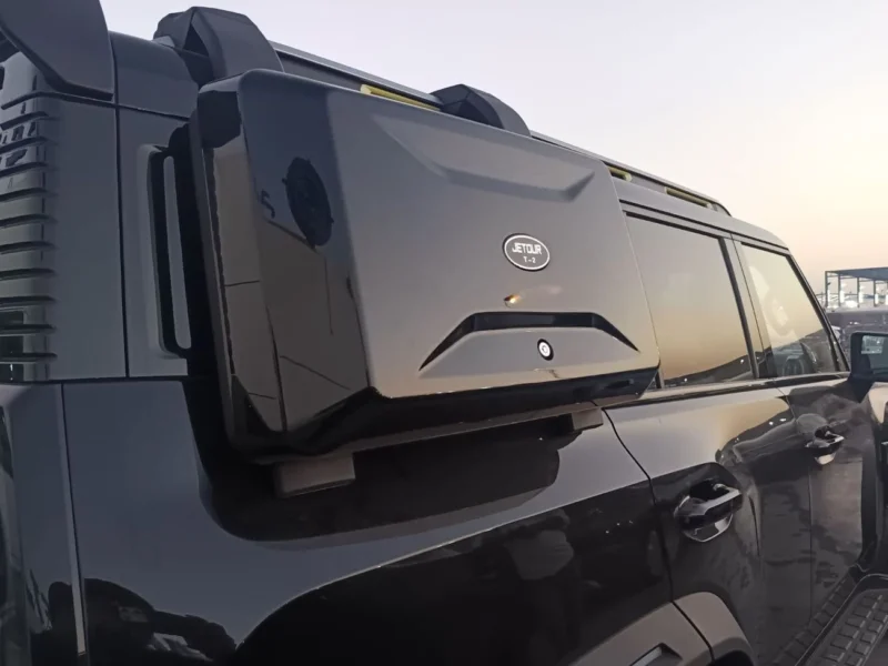 2025 Jetour T2 Luxury 2.0L turbocharged 4-cylinder Engine Black SUV Automatic