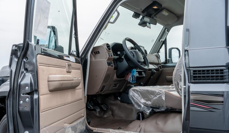 2026 Toyota Land Cruiser 79 Single Cab MT 2.8L 4-cylinder Turbo Diesel Grey Brown Pickup