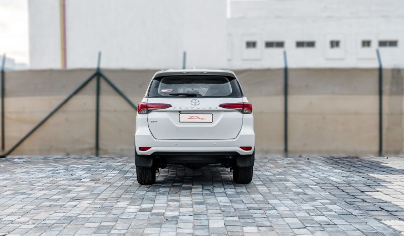 2026 Toyota Fortuner GX 2.7 Liter 4-Cylinder Petrol Engine White Tan SUV Automatic
