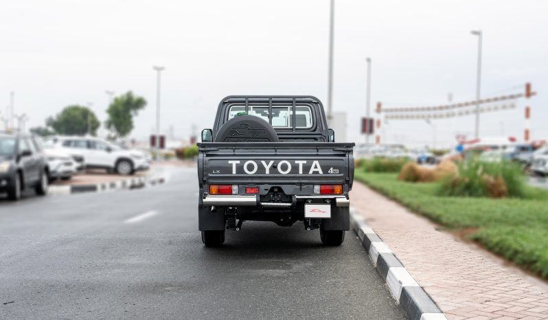 2026 Toyota Land Cruiser 79 Single Cab MT 2.8L 4-cylinder Turbo Diesel Grey Brown Pickup