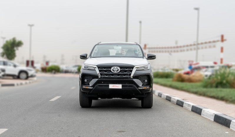 2026 Toyota Fortuner VX 4.0 Litres V6 Petrol Engine Black Tan SUV Automatic