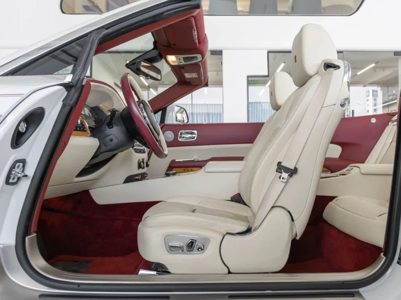 2017 Rolls-Royce Dawn 6.6 L 12 Cylinders Petrol Engine White Beige Convertible Fully Loaded