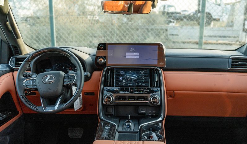 2026 Lexus LX700h VIP 3.5 Litres V6 Twin-Turbo Hybrid Engine Green Orange SUV