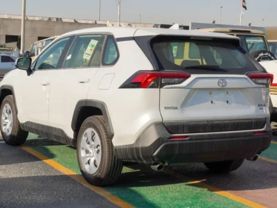 2025 Toyota RAV 4 2.5 Liters 4-Cylinder Petrol Engine White Beige SUV GCC Specs