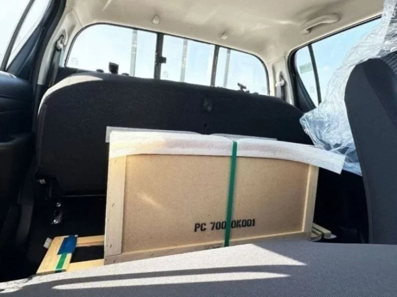 2025 Toyota Hilux 2.4 Litres 4-cylinder Turbo Diesel Engine Grey Black Pickup Truck MT