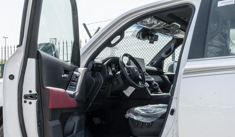 2026 Toyota Land Cruiser VXR 3.5 Litres V6 Twin-Turbo Petrol Engine White Red SUV GCC