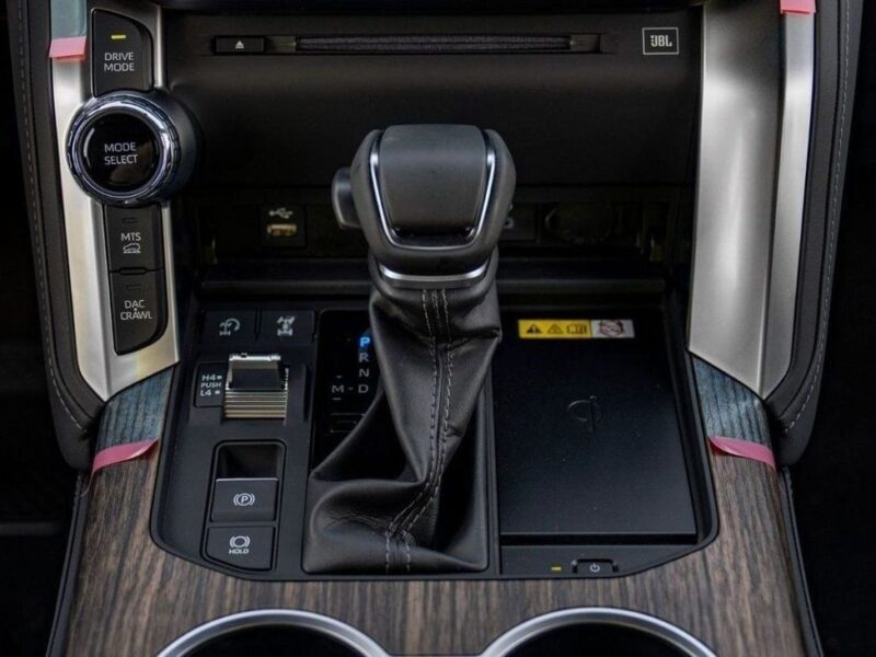 2025 Toyota Land Cruiser VXR 3.3 Litres V6 Twin-Turbo Diesel Engine Grey Black SUV