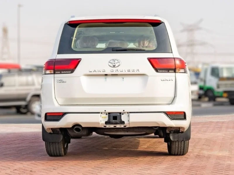2024 Toyota Land Cruiser 300 GXR 3.5L V6 Twin Turbo Petrol Engine White Beige SUV GCC
