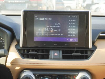 2025 Toyota RAV 4 2.5 Liters 4-Cylinder Petrol Engine White Beige SUV GCC Specs