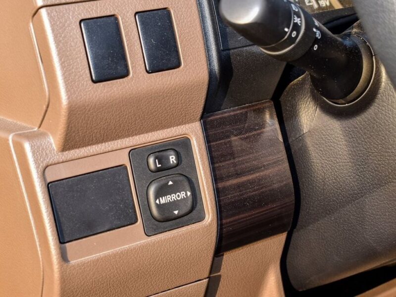 2024 Toyota Land Cruiser 70 Series 4.0-liter V6 Petrol Engine Beige Tan SUV GCC Specs