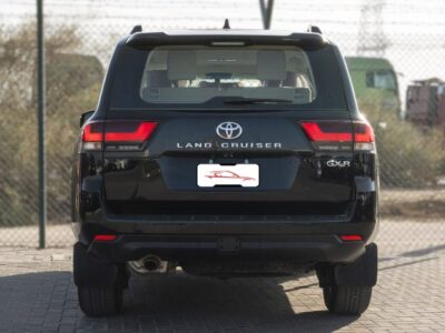 2025 Toyota Land Cruiser GXR 4.0 Litres V6 Petrol Engine Black Beige SUV Automatic