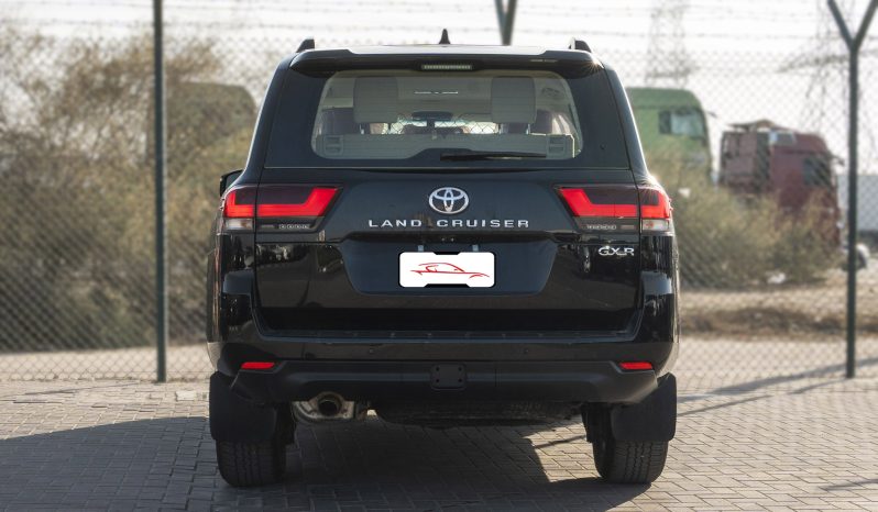 2025 Toyota Land Cruiser GXR 4.0 Litres V6 Petrol Engine Black Beige SUV Automatic