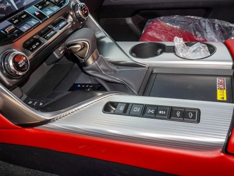 2025 Lexus LX 600 F Sport 3.5-liter V6 Twin-Turbo Petrol Engine Green Red SUV GCC Specs