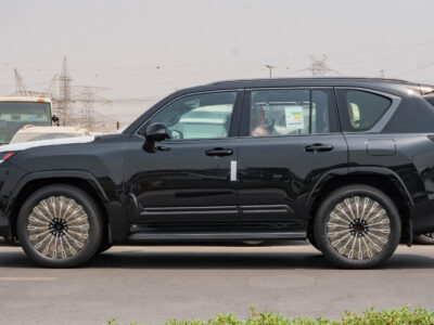 2025 Lexus LX600 VIP Black Edition 3.5L Twin-Turbocharged V6 Petrol Black Orange SUV