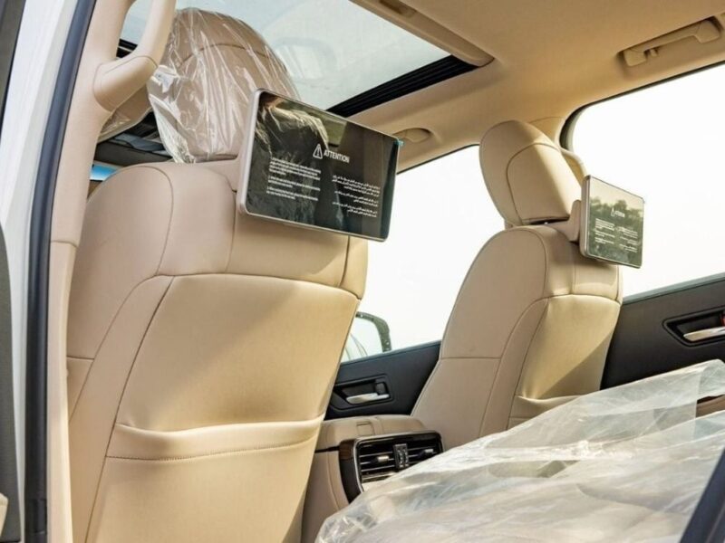 2024 Toyota Land Cruiser 300 GXR 3.5L V6 Twin Turbo Petrol Engine White Beige SUV GCC