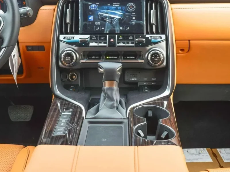 2025 Lexus LX 600 Signature 3.5 Liters V6 Twin-Turbo Petrol Engine White Tan SUV GCC