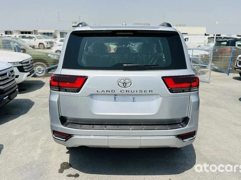 2026 Toyota Land Cruiser 3.5 Litres Twin Turbo V6 Petrol Engine Silver Red SUV Automatic