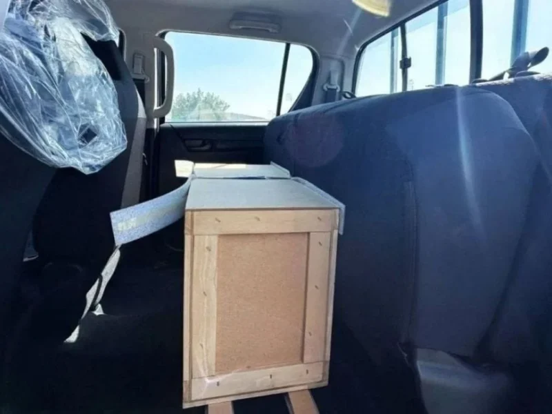 2025 Toyota Hilux 2.4 Litres 4-cylinder Turbo Diesel Engine Grey Black Pickup Truck MT