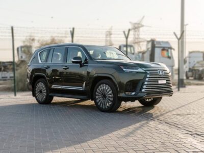 2026 Lexus LX700h VIP 3.5 Litres V6 Twin-Turbo Hybrid Engine Green Orange SUV