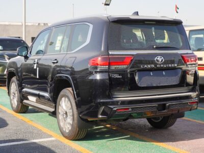 2025 Toyota Land Cruiser VXR 3.5L Twin Turbo V6 Petrol Engine Black Red SUV GCC