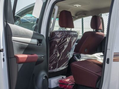 2026 Toyota Hilux SGLX 2.8L 4 Cylinders Turbodiesel Engine White Red Pickup Truck