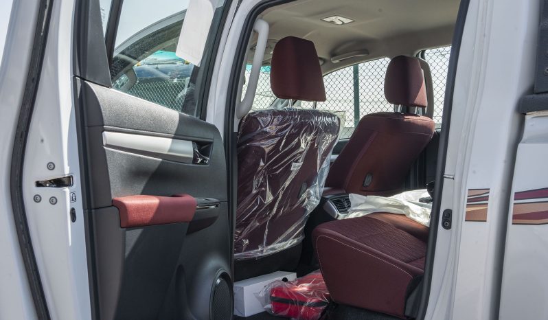 2026 Toyota Hilux SGLX 2.8L 4 Cylinders Turbodiesel Engine White Red Pickup Truck