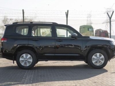 2025 Toyota Land Cruiser GXR 4.0 Litres V6 Petrol Engine Black Beige SUV Automatic