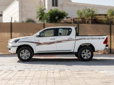 2026 Toyota Hilux SGLX 2.8L 4 Cylinders Turbodiesel Engine White Red Pickup Truck