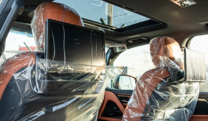 2026 Lexus LX700h VIP 3.5 Litres V6 Twin-Turbo Hybrid Engine Green Orange SUV